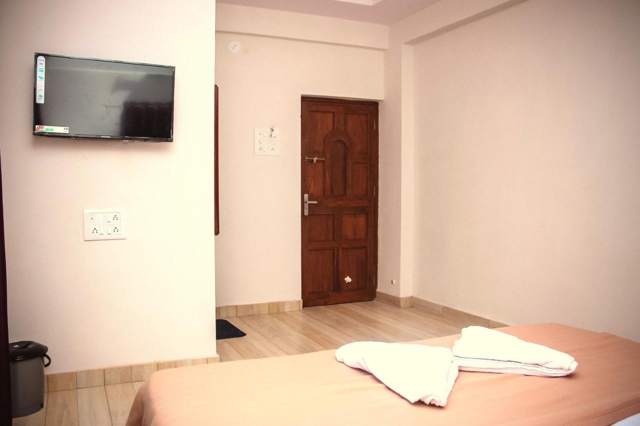 Blue Sea Residency Alībāg Εξωτερικό φωτογραφία